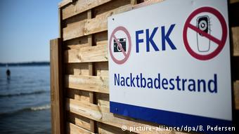 FKK in Berlin Standbad Wannsee (picture-alliance/dpa/B. Pedersen)